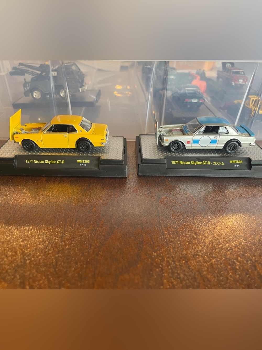 2-M2 machines 1971 Nissans Skyline GT-R
WMTS05, # 17-13 & 17-14